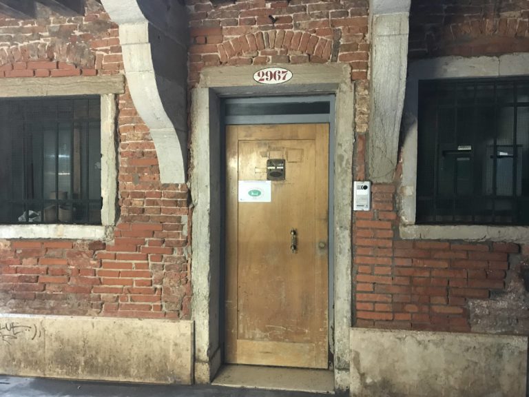 Should you stay at this Venice hostel? Budget backpacking options.