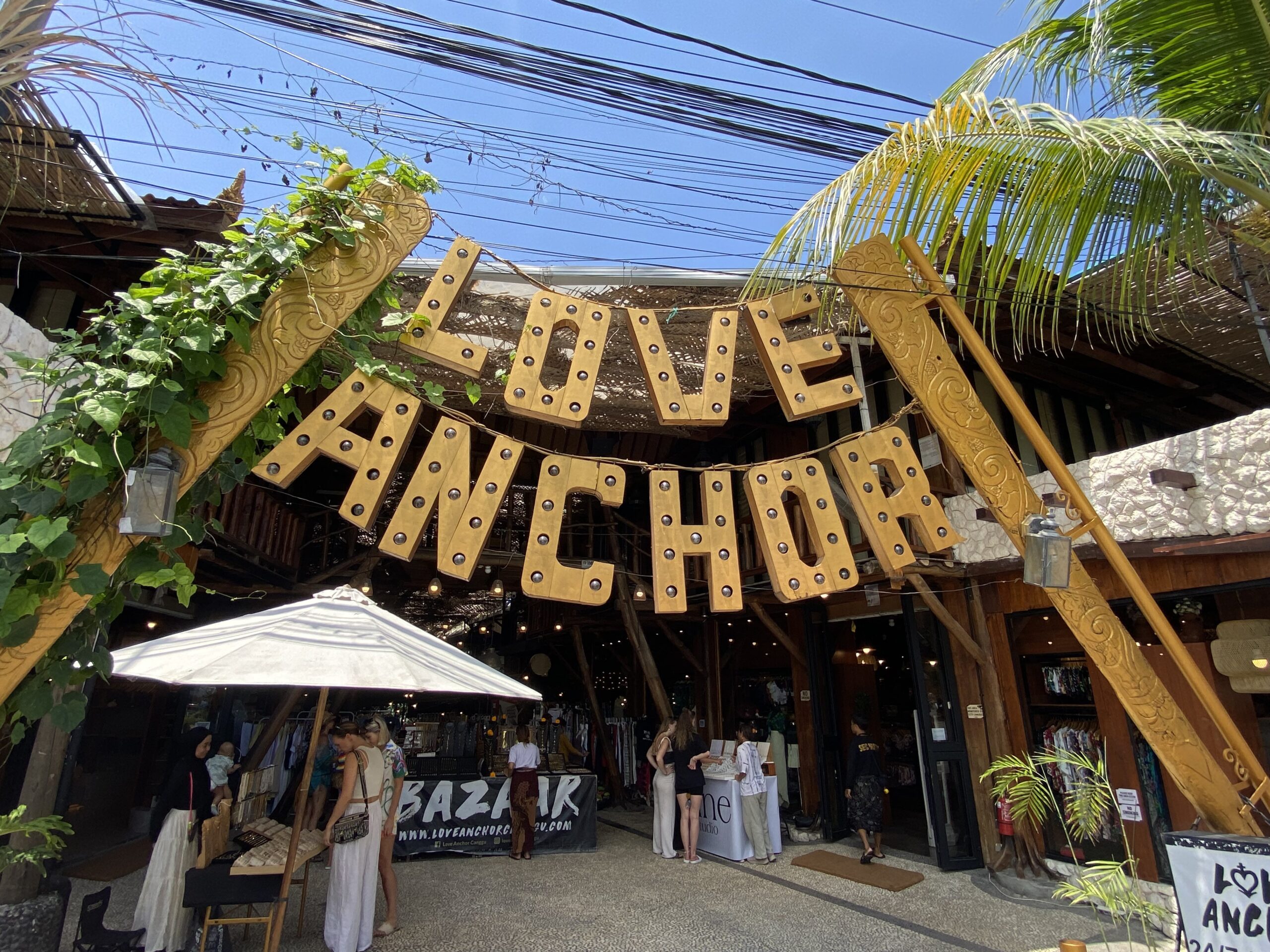 Love Anchor Market in Canggu, Bali